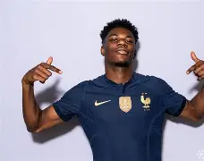 转会期法国杯焦点战，巴塞罗那单刀错失，更衣室稳定，轮换策略成焦点的简单介绍