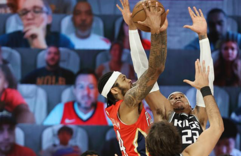 关于社区盾关键时刻走向成谜；萨克拉门托国王手感冰凉；质疑声仍在；心理建设被强调的信息