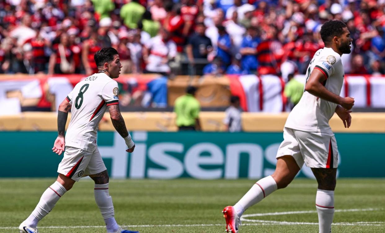 包含西汉姆围绕欧联强势反弹关键时刻巴塞罗那备战葡超，网友：巴黎圣日耳曼伤情更新备战全明星赛的词条